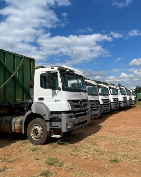 imagem do produto Caminho Cavalo Mecnico Mercedes Benz Axor 3344 6x4 Ano 2018