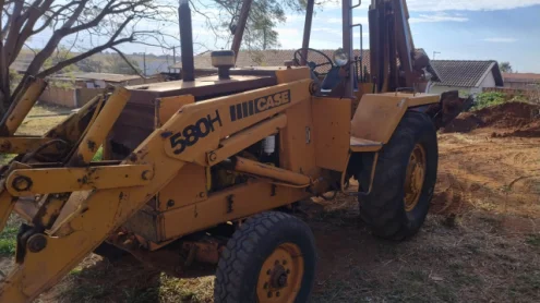 imagem do produto Retro Escavadeira Case 580HAno 1996/97